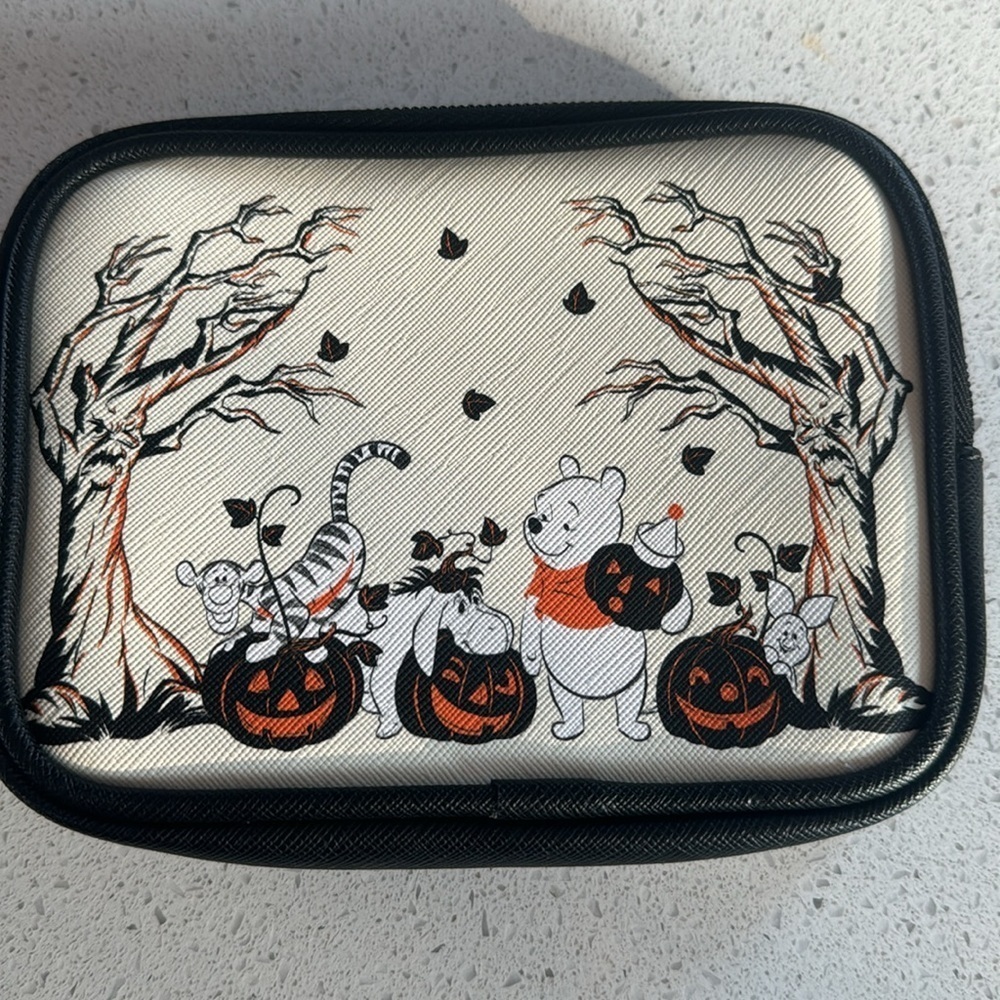 WINNIE THE POOH ZIP BAG 6.5 width  5” depth - Picture 2 of 3
